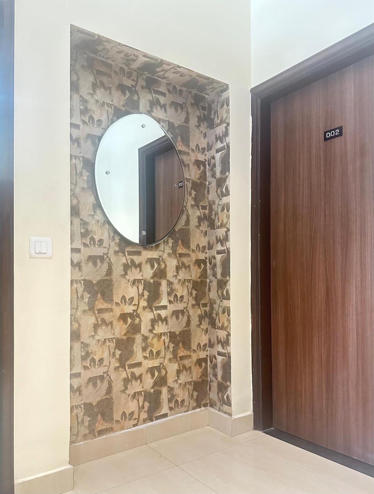 Hotel Amritsar International 2 Min Walk From Amritsar Bus Stand Exterior foto