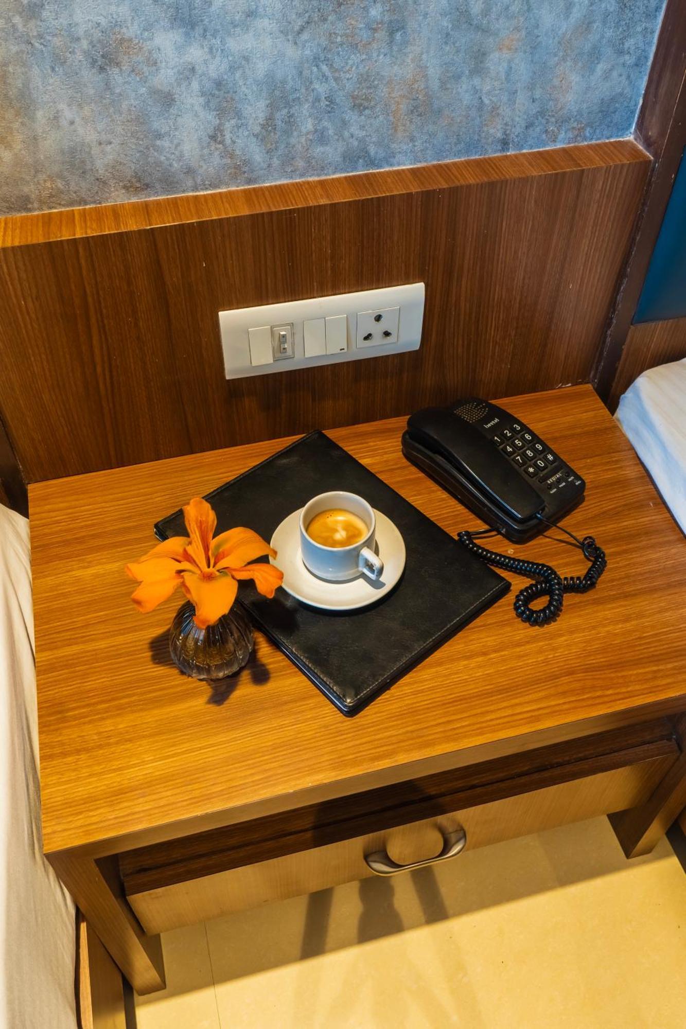 Hotel Amritsar International 2 Min Walk From Amritsar Bus Stand Exterior foto